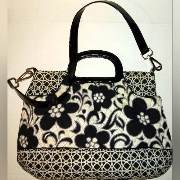 ☆Rare☆GUC☆Retired VERA BRADLEY Large "Night & Day" Black White Floral Tr… - Picture 11 of 16